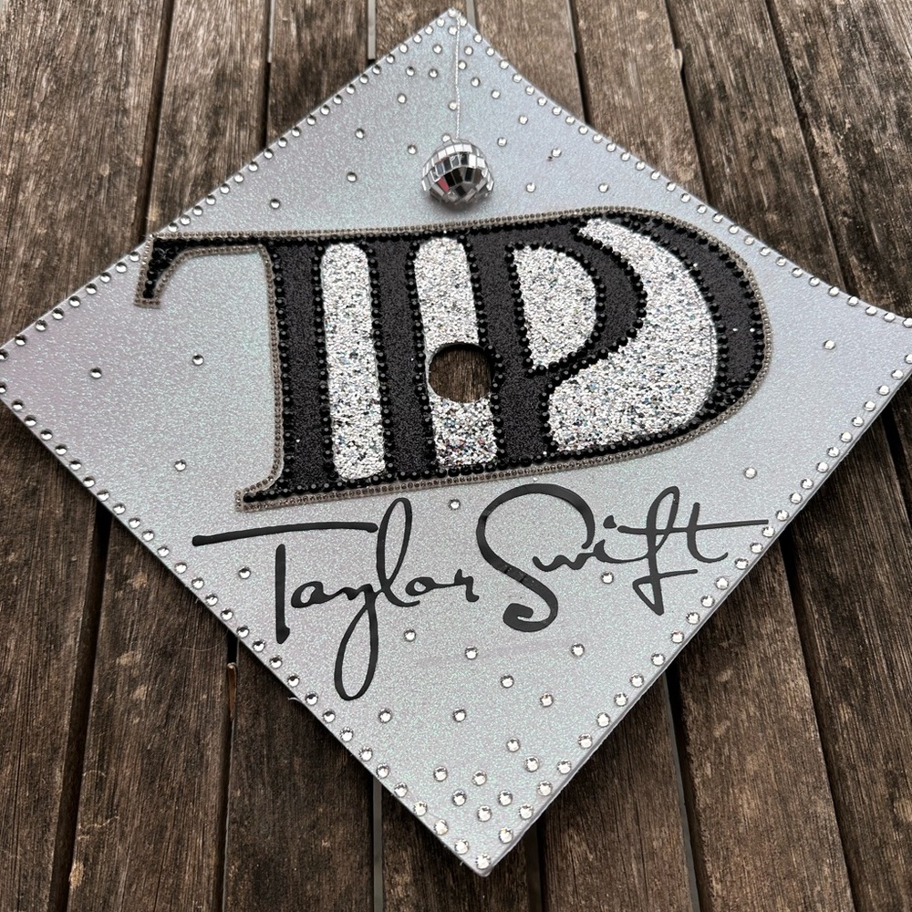Taylor swift fan? Tortured Poets department graduation cap topper NEW